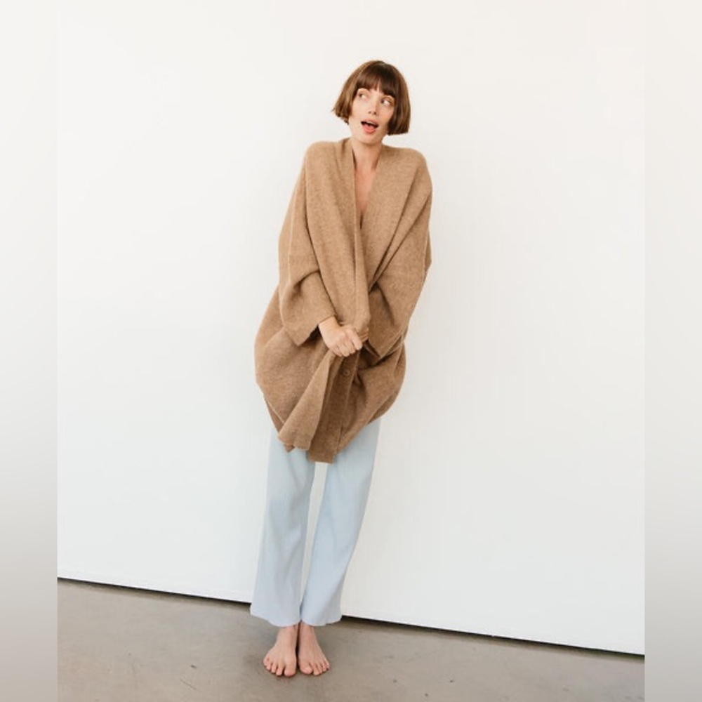 STORQ Mama + BB nursing/maternity cardigan Women’s size M / L in Fawn